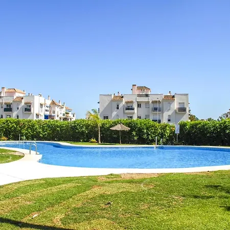 Great 2 Bedroom Near Puerto Banus