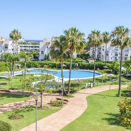 Great 2 Bedroom Near Puerto Banus Apartment