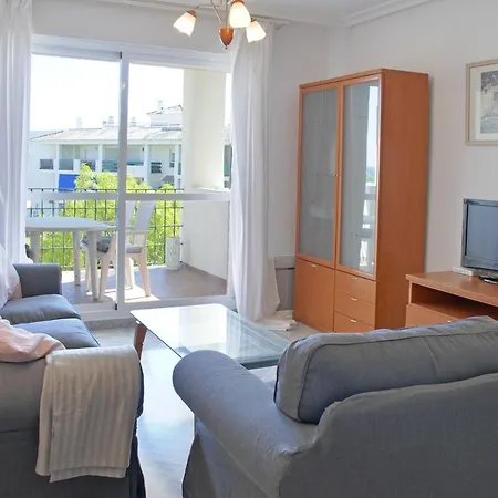 Great 2 Bedroom Near Puerto Banus