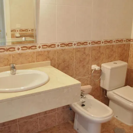 Great 2 Bedroom Near Puerto Banus *