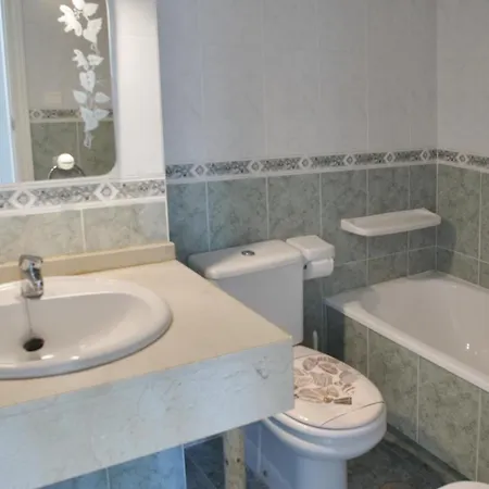 Great 2 Bedroom Near Puerto Banus Marbella